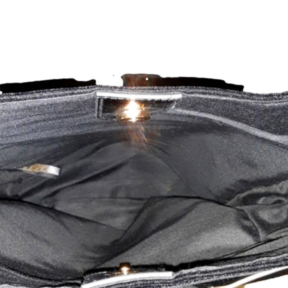 CAROLINA HERRERA Good Girl BLACK VELVET and PATENT TOTE SHOULDER BAG … - Picture 7 of 10